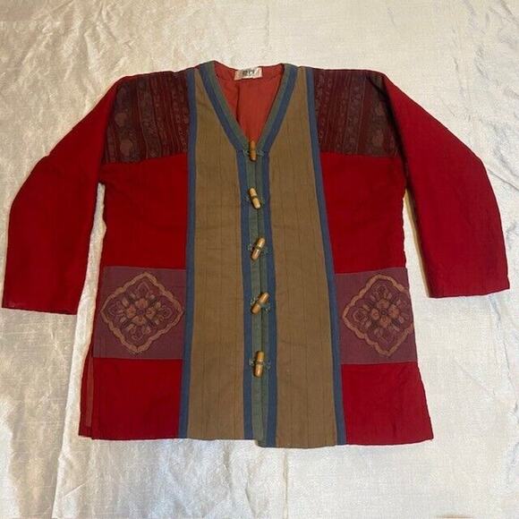 Quilted Womens Blanket Jacket Coat Wood Buttons Red Multicolor Vneck Collarless - Picture 1 of 11